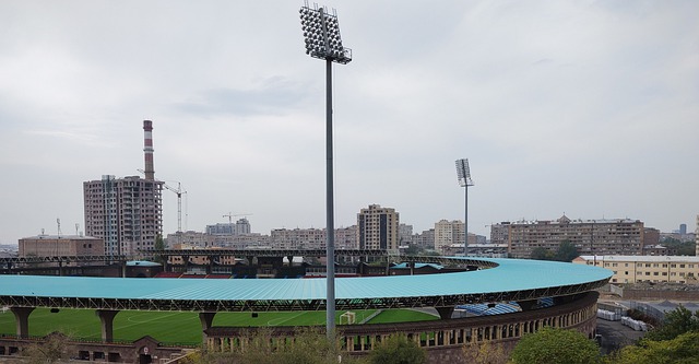 2024年民营企业在我国外贸领域创造“三个首次”.